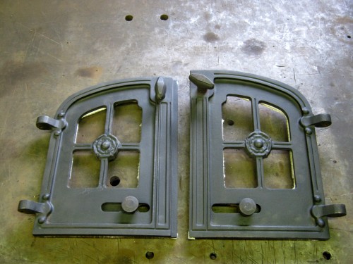 Inside of Yeoman stove doors rebuilt by Fotheringhay Woodburners with new glass clips and rope seals