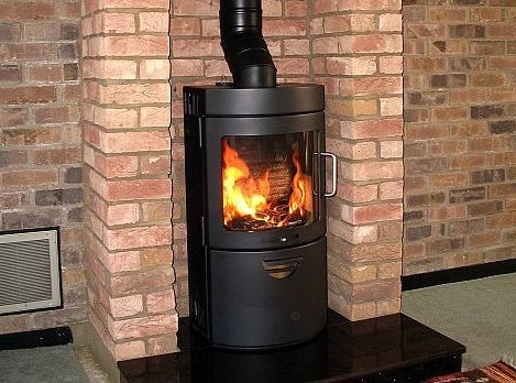 Hwam Beethoven modern wood burning stove near Uppingham
