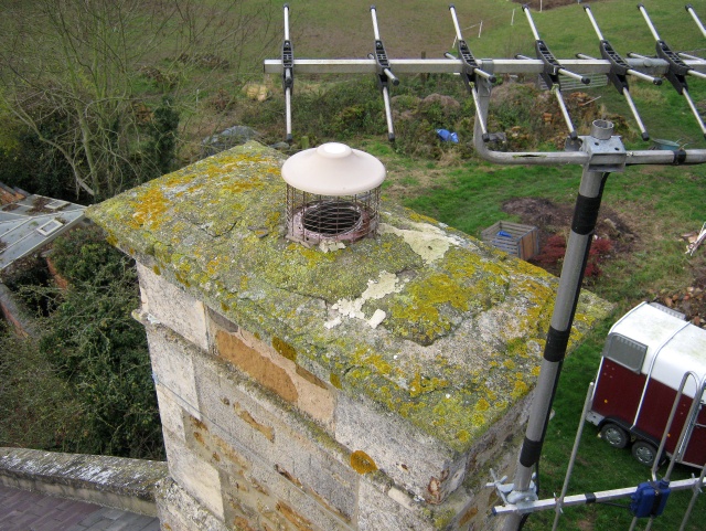 Pressure smoke test on chimney carried out by Fotheringhay Woodburners