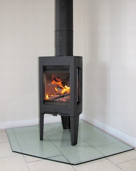 Installation of new woodburning stove and insulated stainless steel chimney completed
