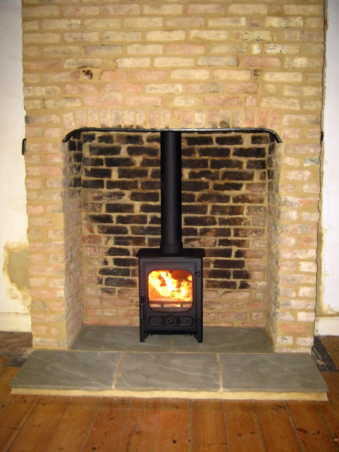 New efficient Charnwood Country 4 wood stove installed by Fotheringhay Woodburners